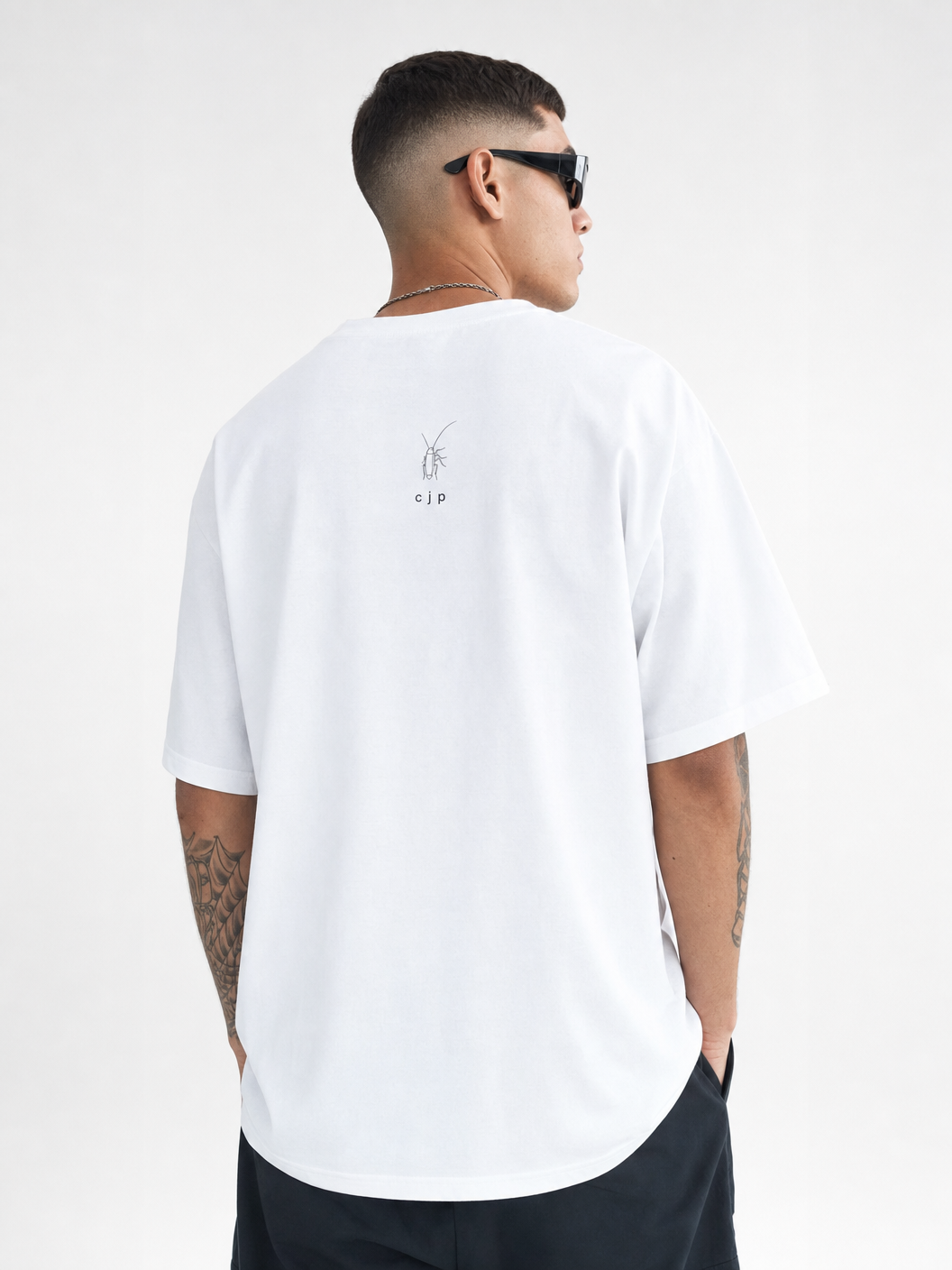 One Line Roach – Cockroach Janta Party Oversized T-Shirt